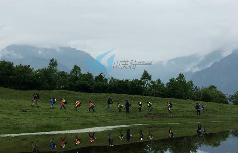 <a href=//huazhi1.cn target=_blank class=infotextkey>成都拓展训练公司</a>